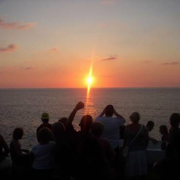 Come to Negril, Be a Tourist